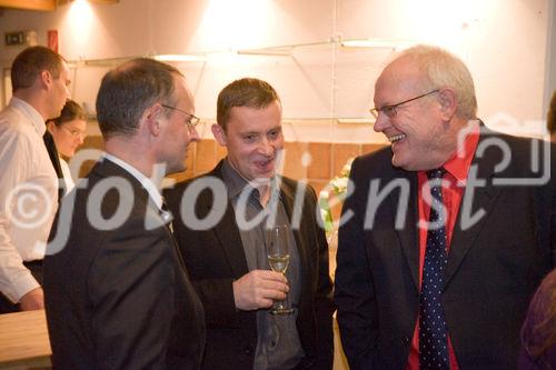 (c)fotodienst/Christopher Ohmeyer: Der Schwechater Rechtsanwalt Dr. Franz Lima hat am 30. November zur Eröffnung der neuen Kanzlei gebeten. Foto: Rechtsanwalt Dr. Werner Schostal, Herbert Bayer, Dr.Anton Bernbacher (Ministerialrat Wirtschaftsministerium)
