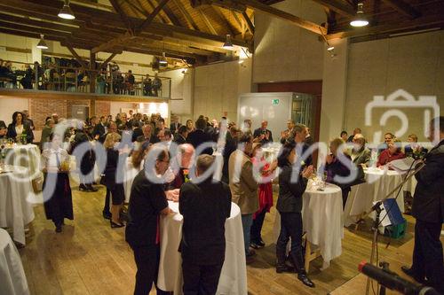 (c)fotodienst/Christopher Ohmeyer: Der Schwechater Rechtsanwalt Dr. Franz Lima hat am 30. November zur Eröffnung der neuen Kanzlei gebeten. 