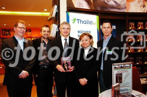 Thomas Schäfer-Elmayer präsentiert sein Buch in der Thalia-Buchhandlung Europark
Franz Steiner - Verlagsleiter von ECOWIN, Thomas Witzany - seine Karikaturen zieren das Buch, Elmayer, Barbara Brunner - Verlags-PR,  Walter Fürhacker - GF Thalia
 
www.siebinger.com
