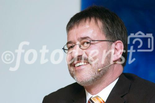 Medienorientierung Jahresergebnis 2005 der Ringier AG. Bild: Martin Werfeli, CEO, Vorsitzender der Konzernleitung Ringier AG