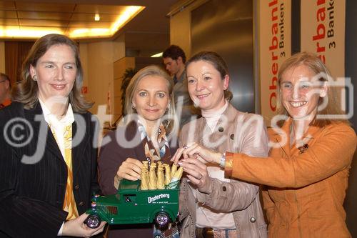 'TOP - Gespräch mit Hubertine Underberg-Ruder': Aufsichtsratsvorsitzende Dr Hubertine Underberg-Ruder,  Wirtschaftskammer-Vizepräsidentin Mag Ulrike Rabmer-Koller, Landesvorstand von 'Frau in der Wirtschaft' Charlotte Binder-Küll, Stadträtin Susanne Wegscheider - Foto: www.iManufaktur.at