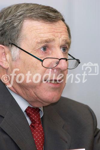 Bilanzmedienkonferenz Huber+Suhner AG. Bild: Dr. David W. Syz, Praesident des Verwaltungsrates, HUBER+SUHNER Gruppe