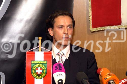  Pressekonferenz zum Thema: Biometrie zur Erhöhung der Sicherheit im Strafvollzug mit  Justizministerin Karin Gastinger, Prof. Siegfried Samm, Dr. Oberst Drechsler unf GF Christian Raunegger Bild: GF Chr. Raunegger                             