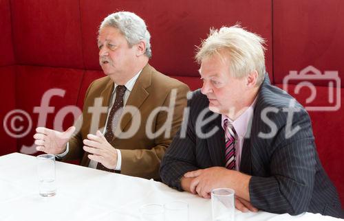 (c) fotodienst / Anna Rauchenberger - Wien, am 16.11.2010 - Im Rahmen einer Pressekonferenz im Justizcafé präsentierte heute die Firma 'Consultor' nicht nur ihr Unternehmensprofil, sondern auch Versicherungskonzepte für Managerhaftpflicht (D&O) sowie ein in Österreich weitgehend unbekannten Berufsbild ? das des Assekuradeurs. FOTO v.l.: Dr. Helmut Tenschert, Geschäftsführender Gesellschafter, Consultor  Versicherungsservice und Wirtschaftsberatung, MMag. Wolfgang Alphart, Geschäftsführender Gesellschafter, Consultor  Versicherungsservice und Wirtschaftsberatung