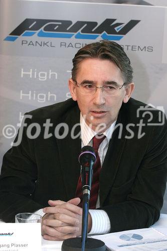 Pankl Racing Systems AG präsentierte heute die erfolgreiche Bilanz des Geschäftsjahres 2004/05. Bild: Mag. Wolfgang Plasser (CFO Pankl Racing Systems AG). Foto: Anna Rauchenberger, 09.01.2006