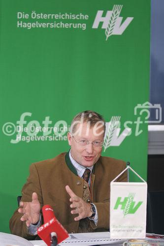 Studie über das Verhalten der ÖsterreicherInnen beim Lebensmitteleinkauf - heimische Lebensmittel bevorzugt. Bild: Dr. Werner Beutelmeyer (Leiter des Marktforschungsinstituts market). Foto: Anna Rauchenberger