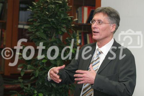 Feierliche Eröffnung der Epilepsie Monitoring Unit am AKH Wien. Bild: Univ. Prof. Dr. Reinhard Krepler (Direktor der Teilunternehmung AKH Wien). Foto: Anna Rauchenberger