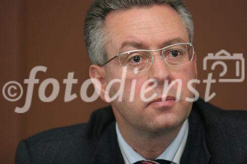 Wolford konnte im ersten Halbjahr die Ergebnisse deutlich verbessern. Bild: Holger Dahmen (Vorstandsvorsitzender der Wolford AG). Foto: Anna Rauchenberger