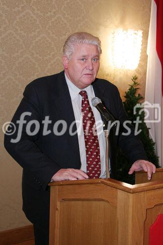 Stadt Wien: Auch heuer wurde wieder der Gesundheitspreis verliehen. Bild: Primarius Dr. Walter Dorner (Präsident der Wiener Ärztekammer). Foto: Anna Rauchenberger