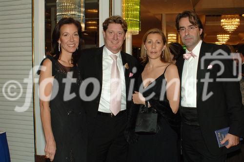 Toni Schumacher mit Freunden auf dem Ball