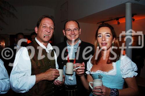 Stiegl: Bockbier-Anstich 2005
Salzburg TV-Guys Christian Jörgner, Ferdinand Wegscheider, Babsi Kiener
Foto: www.siebinger.com