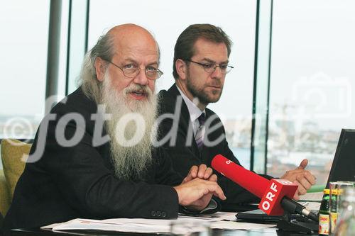 Raiffeisen: Anlage- und Risikotypologie der österreichischen Bevölkerung und Entscheidungsfaktoren für Anleger. Bild v.l.: Dr. Rudolf Bretschneider (Geschäftsführer FESSEL-GfK) und Mag. Andreas Zakostelsky (Geschäftsführer Raiffeisen Capital Management). Foto: Anna Rauchenberger