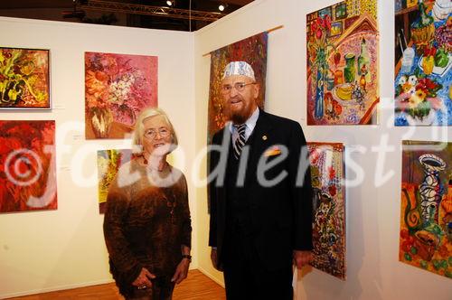 8. Internationle Kunstmesse Salzburg im MECs-Bergheim
Prof. Ernst Fuchs mit Maria Weinberger - zum 80. Geb.
Foto: www.siebinger.com