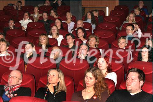 Zuschauer d. Präsentation Cinecom bringt Werbewirkung