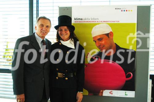 Der Rauchfangkehrer als Klimabotschafter
Heinz Burmann, Innungsmeister der Salzburger Rauchfangkehrer, Daniela Bruggler
Foto: www.siebinger.com