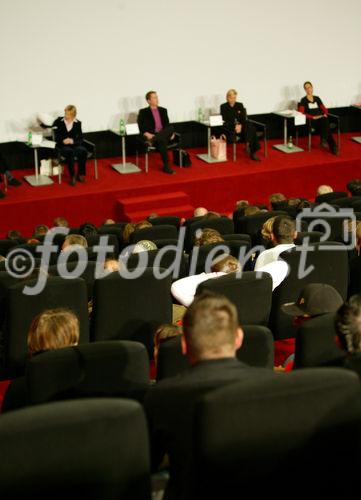 Günther Barnet, BZÖ Wien, David Ellensohn, Die Grünen Wien, Sonja Grusch, SLP, Sandra Frauenberger, SPÖ Wien,
DDr. Eduard Schock, FPÖ Wien