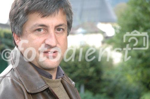 Lorenz Wagenhofer, künstlerische Leitung;St.Gilgen wird im Jahr 2006 zu einem Anziehungspunkt für Gäste von nah und fern werden. Wolfgang Amadeus Mozart ist in aller Munde, doch steht die Geschichte seiner Schwester Nannerl, mit der er innig verbunden war, im Mittelpunkt seiner engagierten Produktion, die das Musikum Salzburg gemeinsam mit dem Tourismusverband St. Gilgen verwirklicht. Die Premiere wird im Mai 2006 stattfinden.