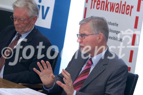 v.l.: o. Univ. Prof. Dr. Dudo von Eckardstein (Vorstand Abteilung für Personlamanagement, WU Wien, rechts), Ing. Richard Trenkwalder (Vorstandsvorsitzender Trenkwalder Personaldienste AG)