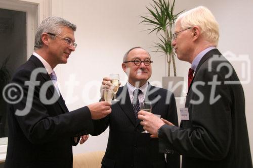 European Space Policy Institute, v.l.:  Eduard Mainoni (BM VIT), Jean-Jacques Dardain (DG-ESA), Serge Plattard (ESPI)