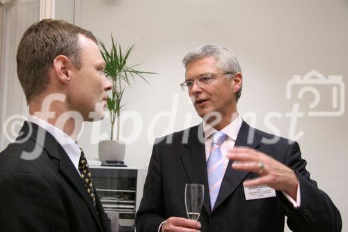 European Space Policy Institute: Eduard Mainoni (BM VIT, rechts) im Gespräch mit Michael A. Jakob (Treasurer ESPI)