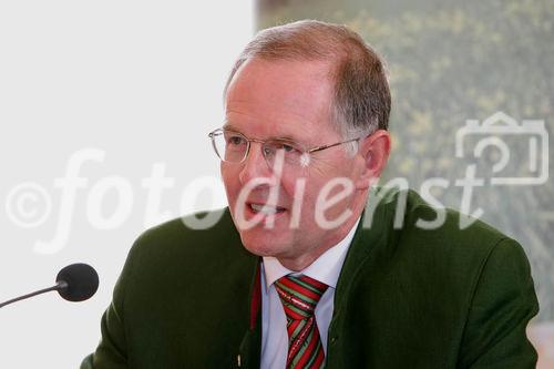 Pressekonferenz Genussregion Österreich, Grazer Burg, Weißer Saal, Ök.Rat. Gerhard Wlodkowski (Aufsichtsrats-Vorsitzender AMA Marketing GmbH)