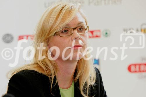 Pressekonferenz Genussregion Österreich, Grazer Burg, Weißer Saal, Mag. Corinna Tinkler (Pressesprecherin - Leiterin Unternehmenskommunikation der Billa AG)