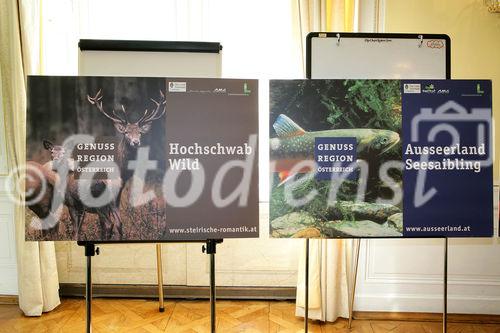 Pressekonferenz Genussregion Österreich, Grazer Burg, Weißer Saal, Produktplakate.