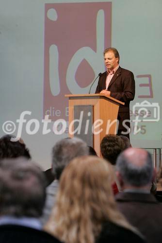 Eröffnung der Erfindermesse Klagenfurt am 16. September 2005, Messehalle 1, Bild: Albert Gunzer , Vizepräsident der Wirtschaftskammer Kärnten (WKK) 