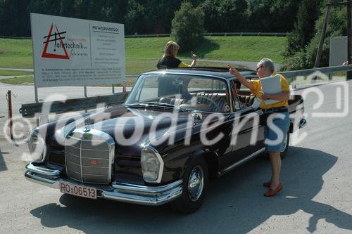 Bereits zum vierten Mal gastiert die international besetzte Clubveranstaltung im Land Salzburg. 220 Mercedes-Benz-Klassik-Teams sind angemeldet, dazu kommen weitere 23 historische Renn- und Sportwagen verschiedener anderer Marken, wie Porsche, Bugatti, Bentley u.a. Teilnehmer aus 18 Nationen nehmen Teil, darunter drei Teams aus Australien, zwei aus Nordamerika, sowie sechs aus Russland.