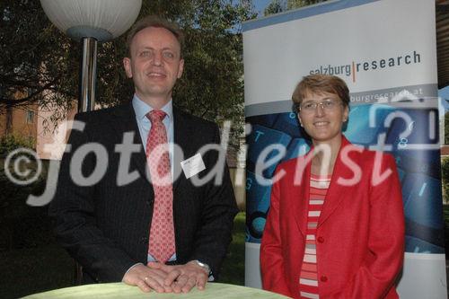 Prof. Monika Henzinger ( Forschungsdirektorin Google u. Prof. der Schweizer Universität EPFL-Lausanne)

Univ.-Doz. Dr. Siegfried Reich ( Organisator d. ACM 05 u. GF Salzburg Research)
Wissensgesellschaft. Grundgedanke der Konferenz ist, Lehrende, Forschende und Praktiker aus verschiedenen Disziplinen, ein Forum zu bieten zur Entwicklung von Methoden und Werkzeugen für Wissensarbeiter.