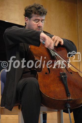 Patrick Demenga, Violoncello