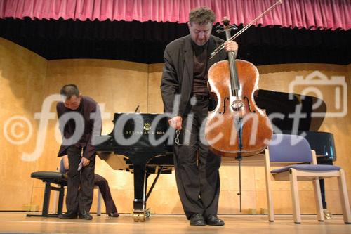 Patrick Demenga, Violoncello

Melvyn Tan, Klavier
