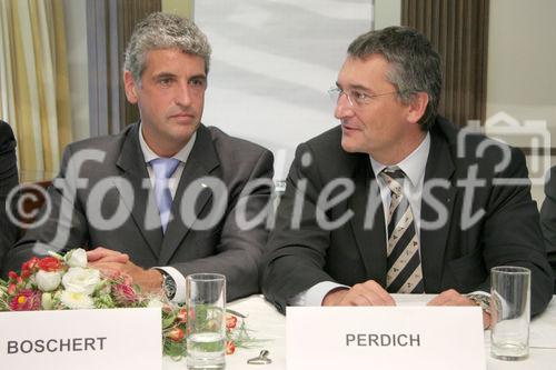 VBI AG prŠsentiert sehr gutes Betriebsergebnis 2005. v.l: Dr. Friedhelm Boschert, Vorstandsvorsitzender d. VBI (Ressort Retail Banking), Mag. Wolfgang Perdich, Vorstandsdirektor …sterreichische Volksb