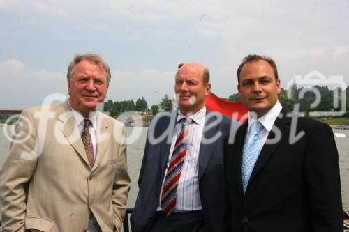 Mag. Helmut Kukacka (Staatssekretär vom BM für Verkehr, Innovation und Technologie ), DI Helmut Pablé (GF via donau-Wasserstraßenmanagement), DI Wolfram Mosser-Brandner (FVO Schifffahrt)