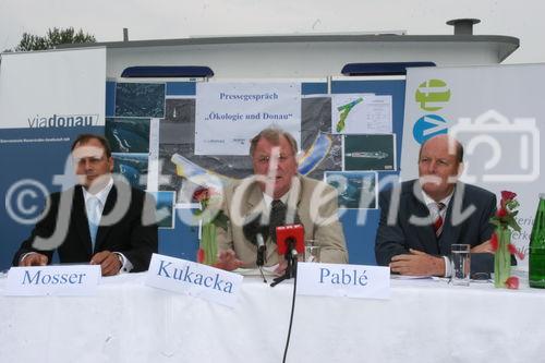 DI Wolfram Mosser-Brandner (Fachverbandsobmann Schifffahrt), Mag. Helmut Kukacka (Staatssekretär vom Bundesministerium für Verkehr, Innovation und Technologie), DI Helmut Pablé (GF via donau)