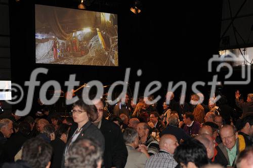 Weltrekordfeier im Festzelt bei der Alpentranistbaustelle in Sedrun am Durchstichstag des Gotthardtunnels. World record celebration party at the Alp tranist construction site in Sedrun at the day of the Gotthard-tunnel break through.