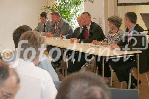 Reinhard Goebl (bm vit), Hermann Zeisel (German Aerospace Center), Johann Affenzeller (AVL), Hermann Kopetz (TU Wien), Laila Gide (Thales), Erich Prem (Eutema Technology Management)