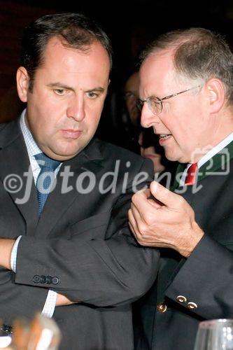 Festveranstaltung GENUSS REGION ÖSTERREICH mit Partnern der „Allianz für starke Regionen“, Birkfeld - Peter Roseggerhalle.
Links i Bild, Josef Pröll (BM für Land- und Forstwirtschaft, Umwelt Wasserwirtschaft) - Rechts im Bild, Ök.Rat. Gerhard Wlodkowski (Aufsichtsrats-Vorsitzender AMA Marketing GmbH)