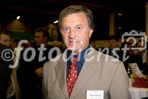 Festveranstaltung GENUSS REGION ÖSTERREICH mit Partnern der „Allianz für starke Regionen“, Birkfeld - Peter Roseggerhalle.
Johann Verhounig (Gebietsproduktleiter, CNH Steyr Österreich)