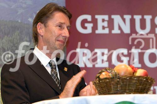 Festveranstaltung GENUSS REGION ÖSTERREICH mit Partnern der „Allianz für starke Regionen“, Birkfeld - Peter Roseggerhalle.
Peter Koblischek (Direktor Feinkost, Billa AG)