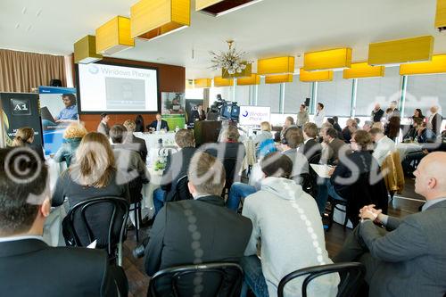 (c) fotodienst / Anna Rauchenberger - Wien, am 11.10.2010 - Microsoft stellt heute weltweit und hier bei einer Pressekonferenz im K47 Keyclub in Wien gemeinsam mit Partnern und Mobilfunkbetreibern die ersten Windows Phone 7 Smartphones vor. Windows Phone 7 macht die Benutzung von Smartphones einfacher und intuitiver. Erhältlich sind die ersten erxklusiven Windows Phone 7 basierten Smartphones ab Ende Oktober von führenden Geräteherstellern.