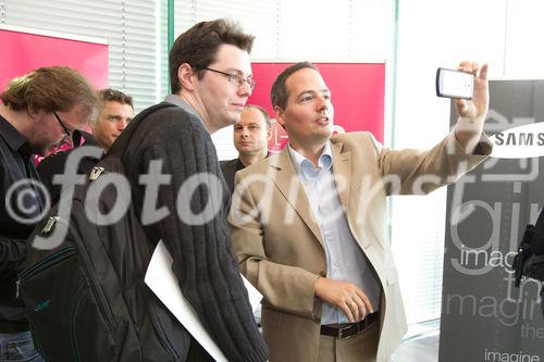 (c) fotodienst / Anna Rauchenberger - Wien, am 11.10.2010 - Microsoft stellt heute weltweit und hier bei einer Pressekonferenz im K47 Keyclub in Wien gemeinsam mit Partnern und Mobilfunkbetreibern die ersten Windows Phone 7 Smartphones vor. Windows Phone 7 macht die Benutzung von Smartphones einfacher und intuitiver. Erhältlich sind die ersten erxklusiven Windows Phone 7 basierten Smartphones ab Ende Oktober von führenden Geräteherstellern.