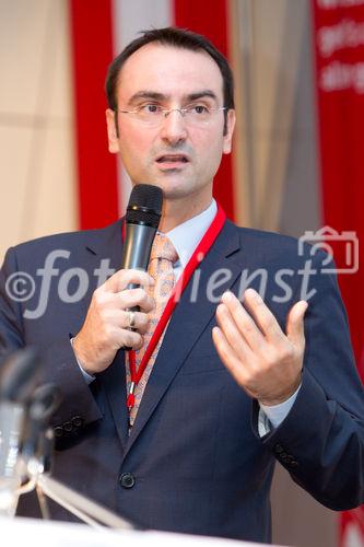 (c) fotodienst / Anna Rauchenberger - Wien, am 07.10.2010 - Heute wurde der Staatspreis Unternehmensqualitaet 2010 vom Wirtschaftsministerium in Kooperation mit der Quality Austria Trainings-, Zertifizierungs- und Begutachtungs GmbH im Julius Raab Saal der Wirtschaftskammer in Wien verliehen. FOTO: Martin Hödl, Geschäftsführer Österreichische Wertpapierdaten Service GmbH, Mitglied der Jury