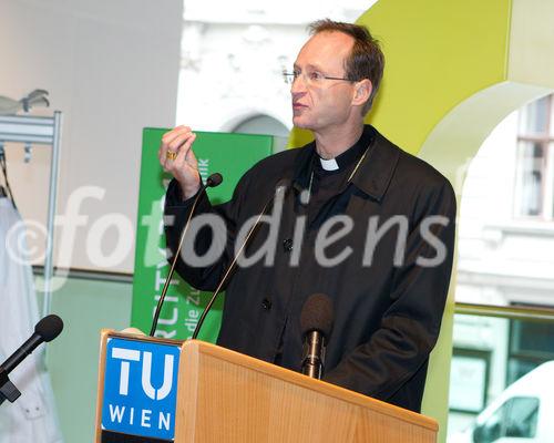 (c) fotodienst / Anna Rauchenberger - Wien, am 30.09.2010 - Heute wurde der 'Lehartrakt', das neue Hightech Forschungs- und Lehrgebäude der Technischen Universität (TU) Wien am Getreidemarkt nach knapp dreijähriger Bauzeit eröffnet. Rund 100 WissenschafterInnen und 700 Studierenden der Technischen Chemie stehen ab sofort modernste Labors und Büros zur Verfügung. FOTO: Wr. Weihbischof Stephan Turnovszky