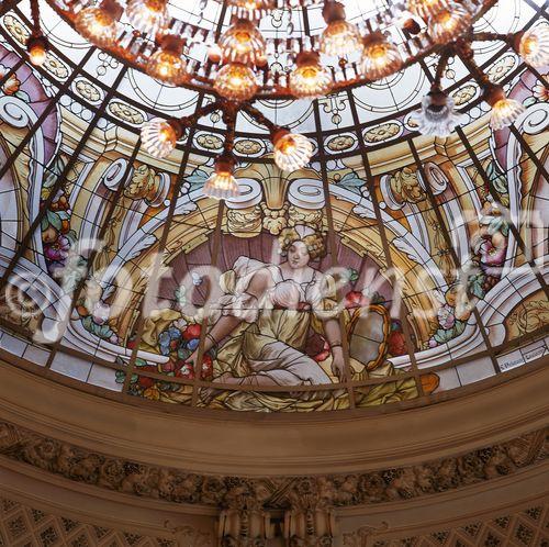 Das Lausanner Spitzenhotel Beau Rivage Palace in Lausanne gehört zu den schönsten Schweizer Grand Hotels. Dank der fantastischen Lage, dem stilvollen Interieur und dem gediegenen
Ambiente gehört das Haus zur Weltelite. 