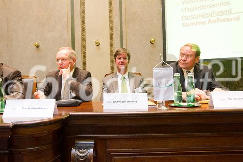 (c) fotodienst / Anna Rauchenberger - Wien, am 02.09.2010 -  Heute fand im Haus der Industrie die Generalversammlung des Wirtschaftsforums der Führungskräfte statt, wobei das Präsidium und der Bundesvorstand neu gewählt wurde. Im Anschluss an die Generalversammlung gab es einen Festvortrag zum Thema: 'Ausnahmezustand - Kommunikation abseits des Gewohnten -  Wie Sie trotz Veränderung im Unternehmen Vertrauen schaffen'