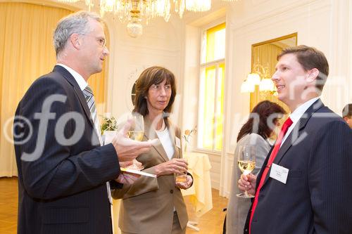 (c) fotodienst / Anna Rauchenberger - Wien, am 02.09.2010 -  Heute fand im Haus der Industrie die Generalversammlung des Wirtschaftsforums der Führungskräfte statt, wobei das Präsidium und der Bundesvorstand neu gewählt wurde. Im Anschluss an die Generalversammlung gab es einen Festvortrag zum Thema: 'Ausnahmezustand - Kommunikation abseits des Gewohnten -  Wie Sie trotz Veränderung im Unternehmen Vertrauen schaffen'