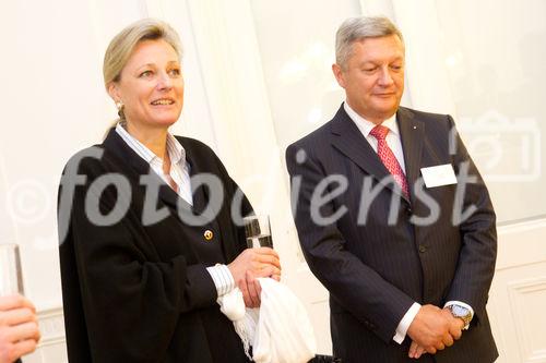 (c) fotodienst / Anna Rauchenberger - Wien, am 02.09.2010 -  Heute fand im Haus der Industrie die Generalversammlung des Wirtschaftsforums der Führungskräfte statt, wobei das Präsidium und der Bundesvorstand neu gewählt wurde. Im Anschluss an die Generalversammlung gab es einen Festvortrag zum Thema: 'Ausnahmezustand - Kommunikation abseits des Gewohnten -  Wie Sie trotz Veränderung im Unternehmen Vertrauen schaffen'