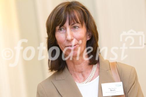 (c) fotodienst / Anna Rauchenberger - Wien, am 02.09.2010 -  Heute fand im Haus der Industrie die Generalversammlung des Wirtschaftsforums der Führungskräfte statt, wobei das Präsidium und der Bundesvorstand neu gewählt wurde. Im Anschluss an die Generalversammlung gab es einen Festvortrag zum Thema: 'Ausnahmezustand - Kommunikation abseits des Gewohnten -  Wie Sie trotz Veränderung im Unternehmen Vertrauen schaffen'