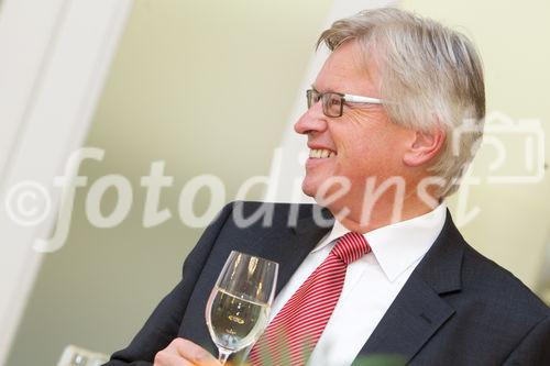 (c) fotodienst / Anna Rauchenberger - Wien, am 02.09.2010 -  Heute fand im Haus der Industrie die Generalversammlung des Wirtschaftsforums der Führungskräfte statt, wobei das Präsidium und der Bundesvorstand neu gewählt wurde. Im Anschluss an die Generalversammlung gab es einen Festvortrag zum Thema: 'Ausnahmezustand - Kommunikation abseits des Gewohnten -  Wie Sie trotz Veränderung im Unternehmen Vertrauen schaffen'